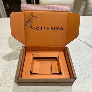 Louis Vuitton box